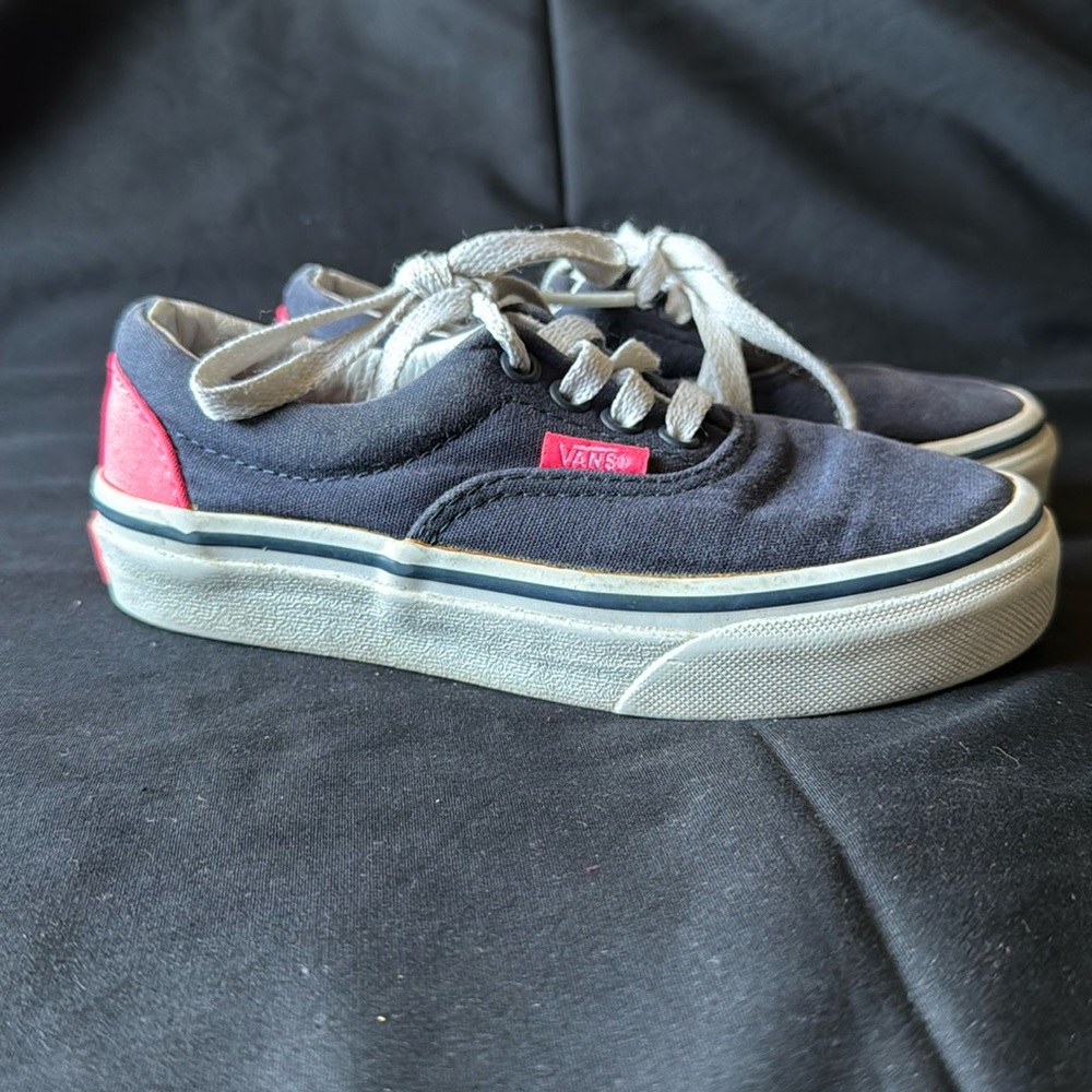 Vans navy/hot pink authentic youth 11.5